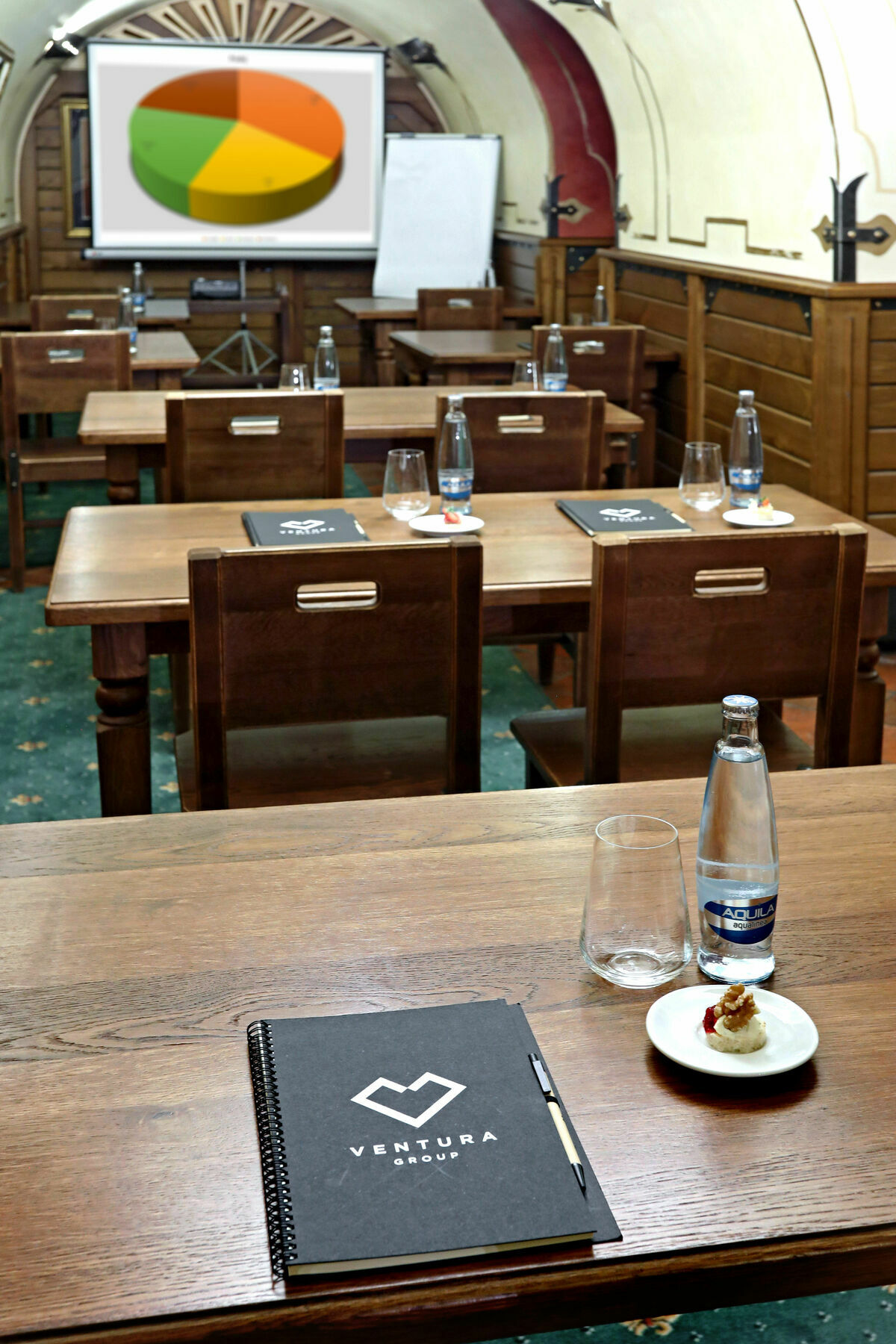U Cerneho Orla Hotel